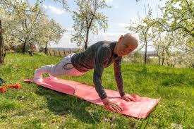 30次三双历史第三人！字母利拉德缺阵，约基奇复出，狂轰39+10+10