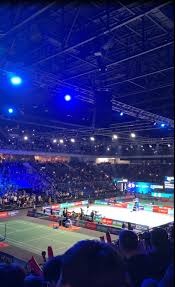 他今天像一位艺术家